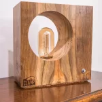 Aire - Lámpara de mesa cuadrada en madera artesanal minimalista