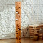 Emmental - Lámpara de pie moderna de madera con diseño calado orgánico