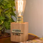 Mini Falleba - Lámpara de mesa original en madera con encendido creativo